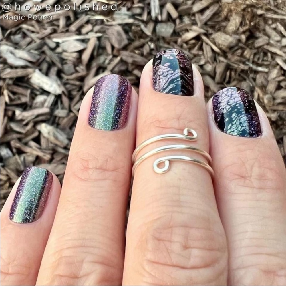*Retired* Color Street: Magic Potion | Green Purple Fall Glitter Halloween - Picture 10 of 15